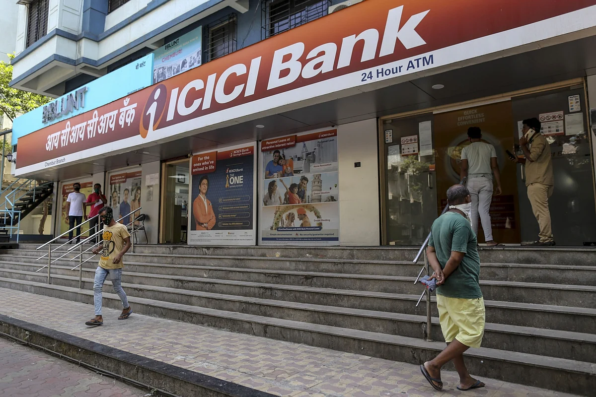 India’s ICICI Bank Weighs Share Sale of Up to $3 Billion