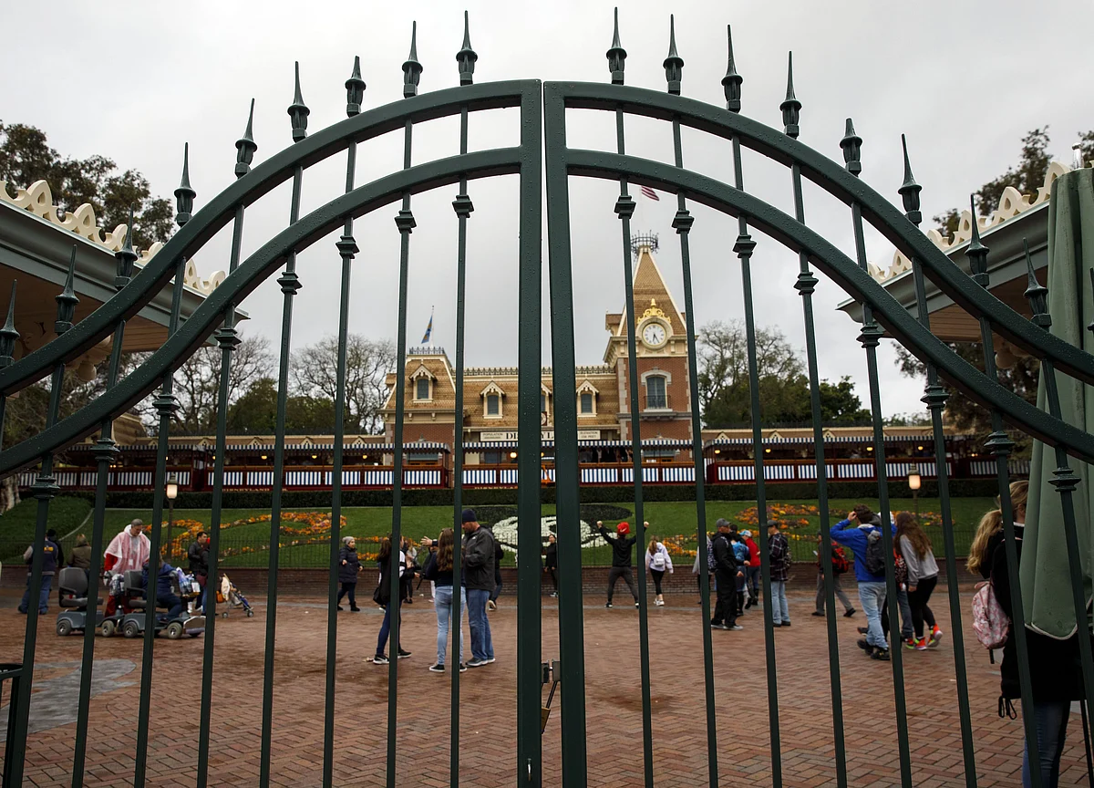 Disney Outlines Plan to Reopen California Theme Parks Next Month