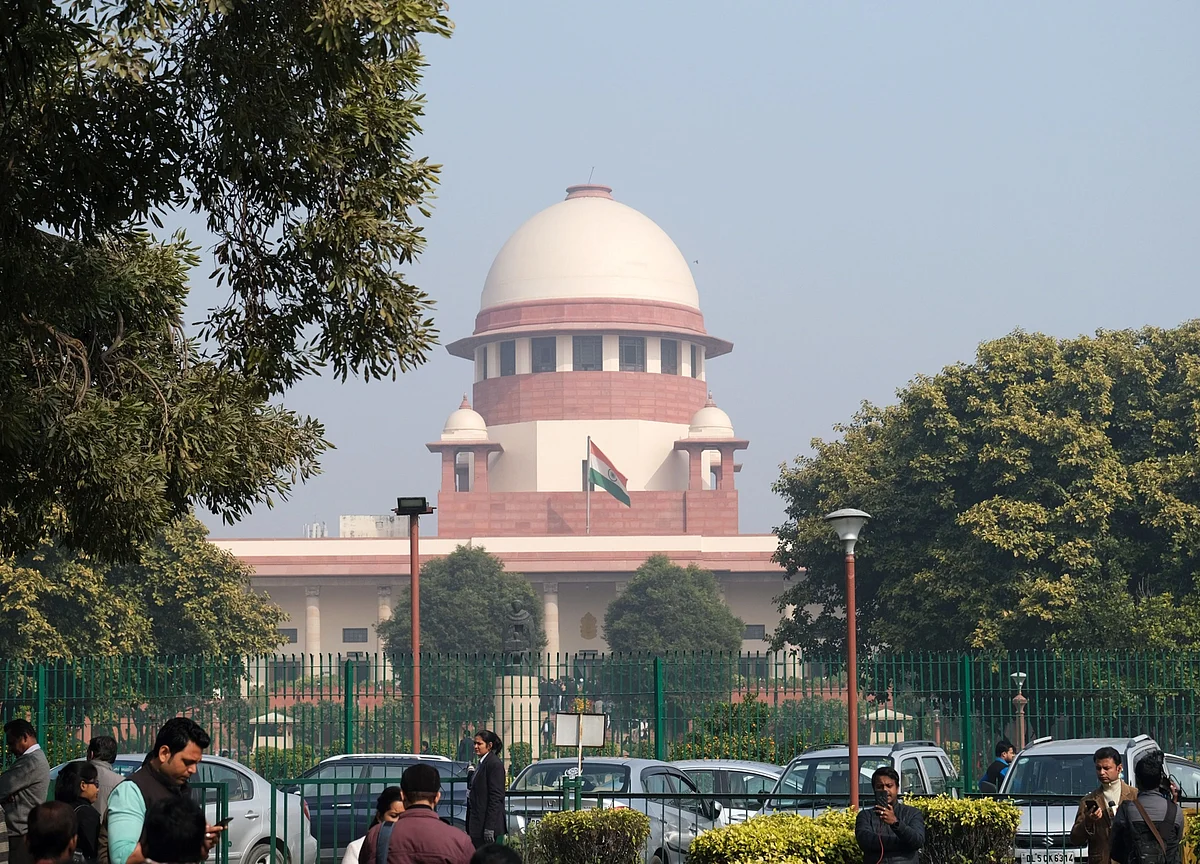 Supreme Court Initiates Contempt Proceedings Against Advocate Prashant Bhushan And Twitter India