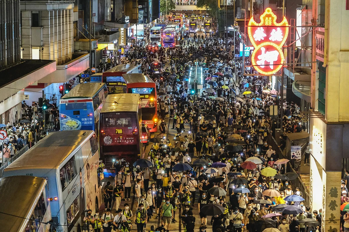 Protests Erupt in Central Hong Kong on Movement’s Anniversary
