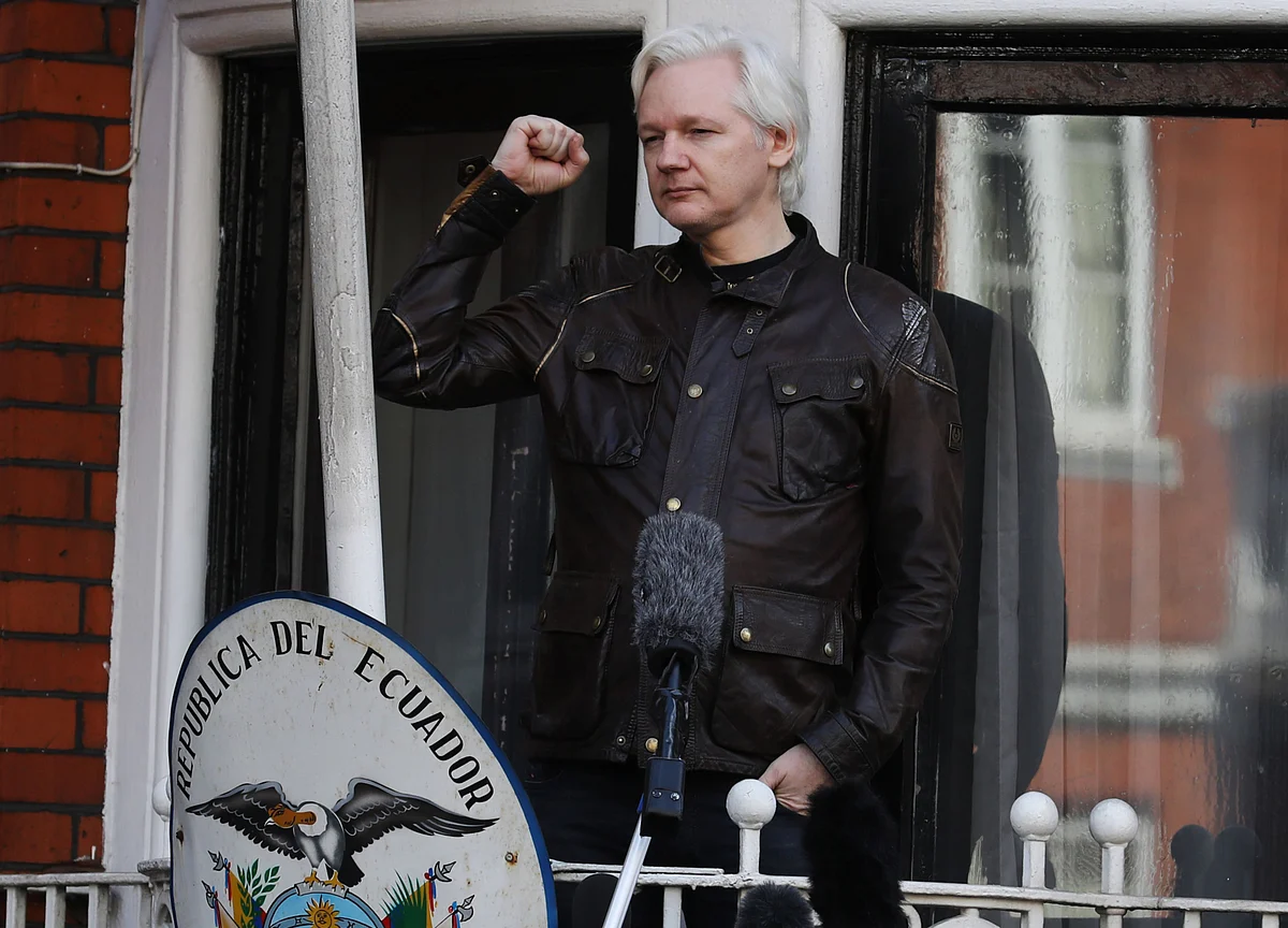 WikiLeaks Assange Accused of Conspiring With ‘Anonymous’ Hackers