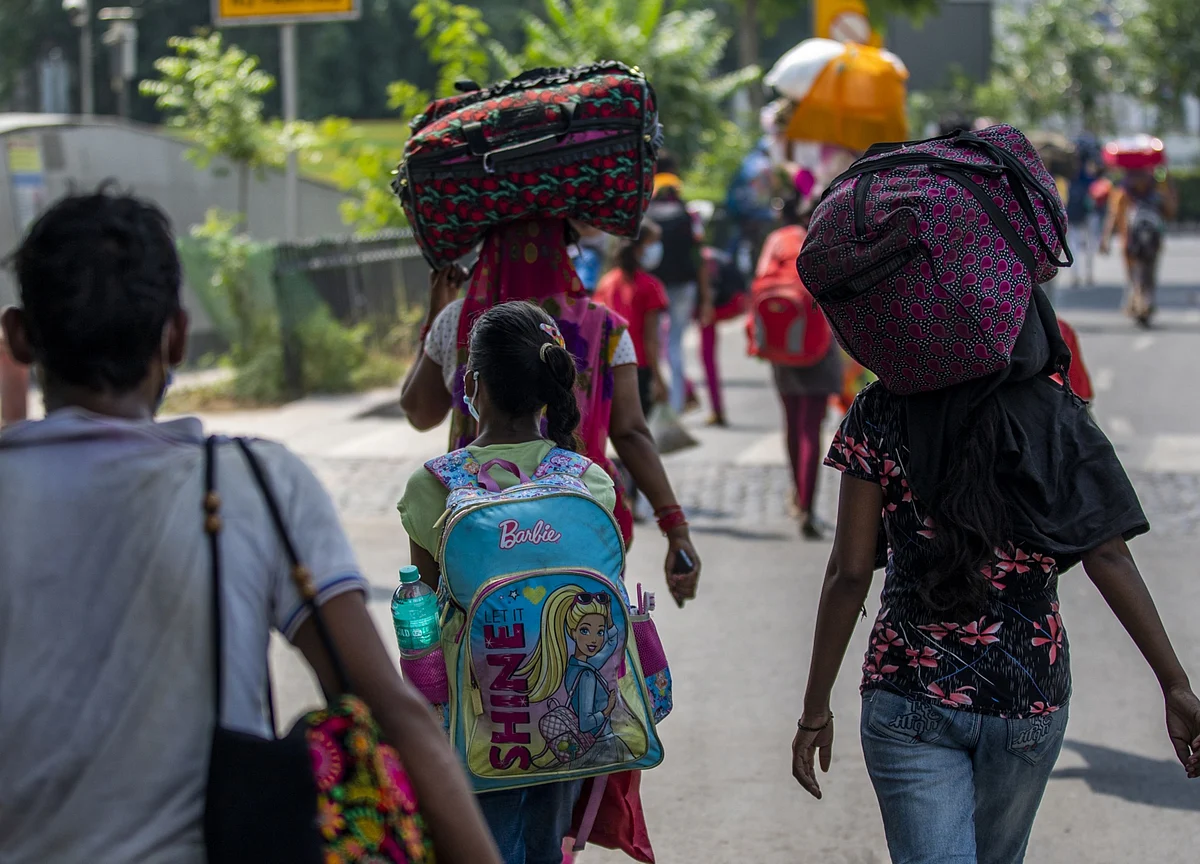 India Plans Jobs for Workers Who Fled Cities in Virus Lockdown