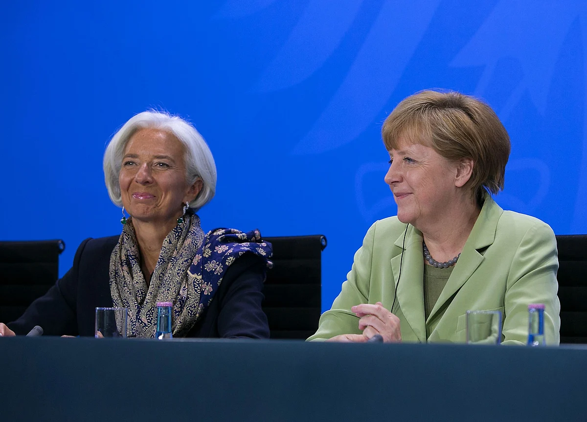 Lagarde-Merkel Double Act Unites Europe in Stimulus Zeal