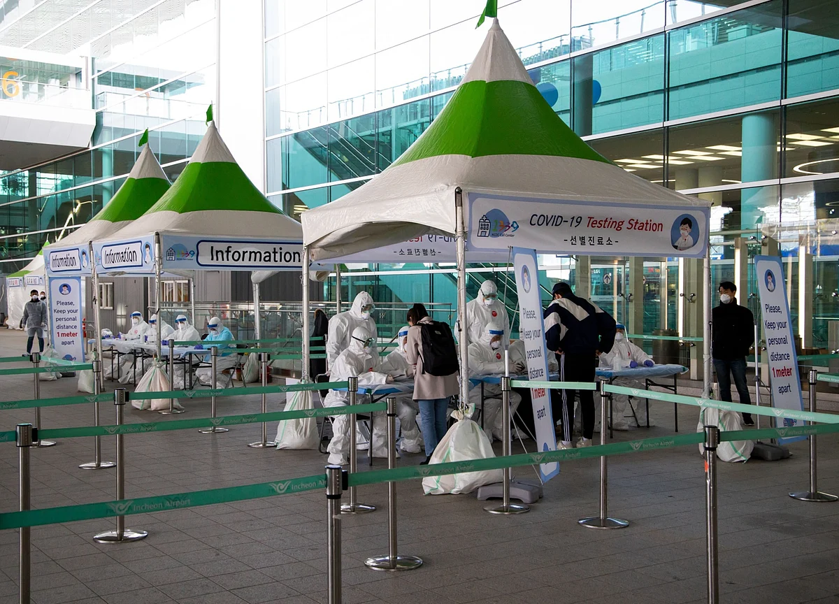 South Korea Limits Entry for Foreigners After New Virus Cases