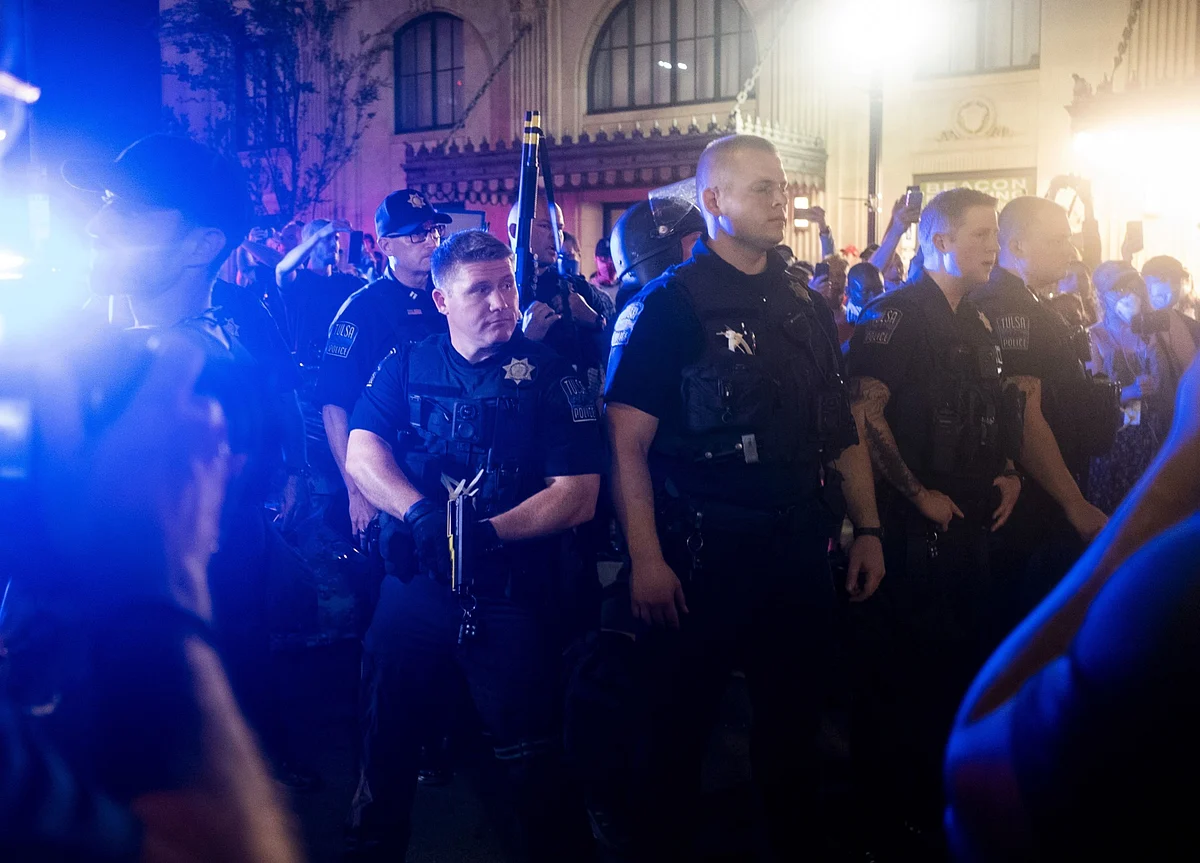 Trump Breaks With Anti-Police Protesters as He Regroups Campaign