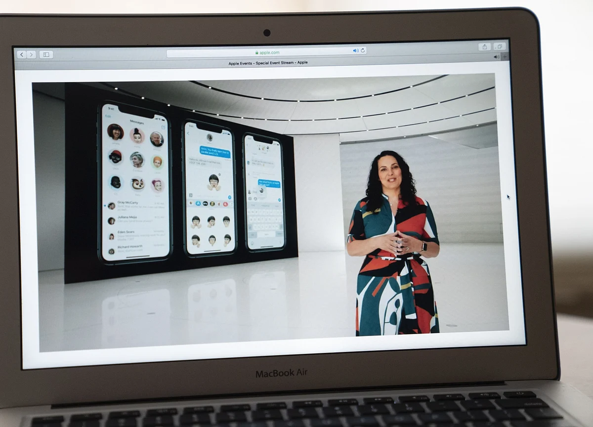 Apple to Redesign iPhone Home Screen and Add Translation App