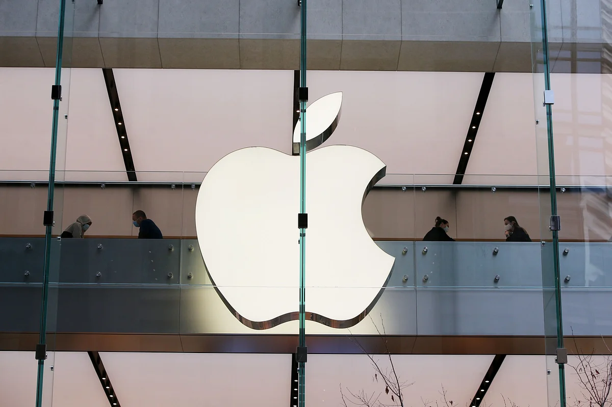 Apple to Close Houston Stores Again on Covid-19 Spike
