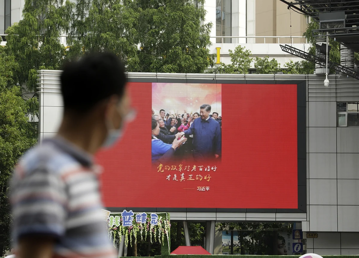 China’s Economy Returns to Growth Amid Global Virus Struggle
