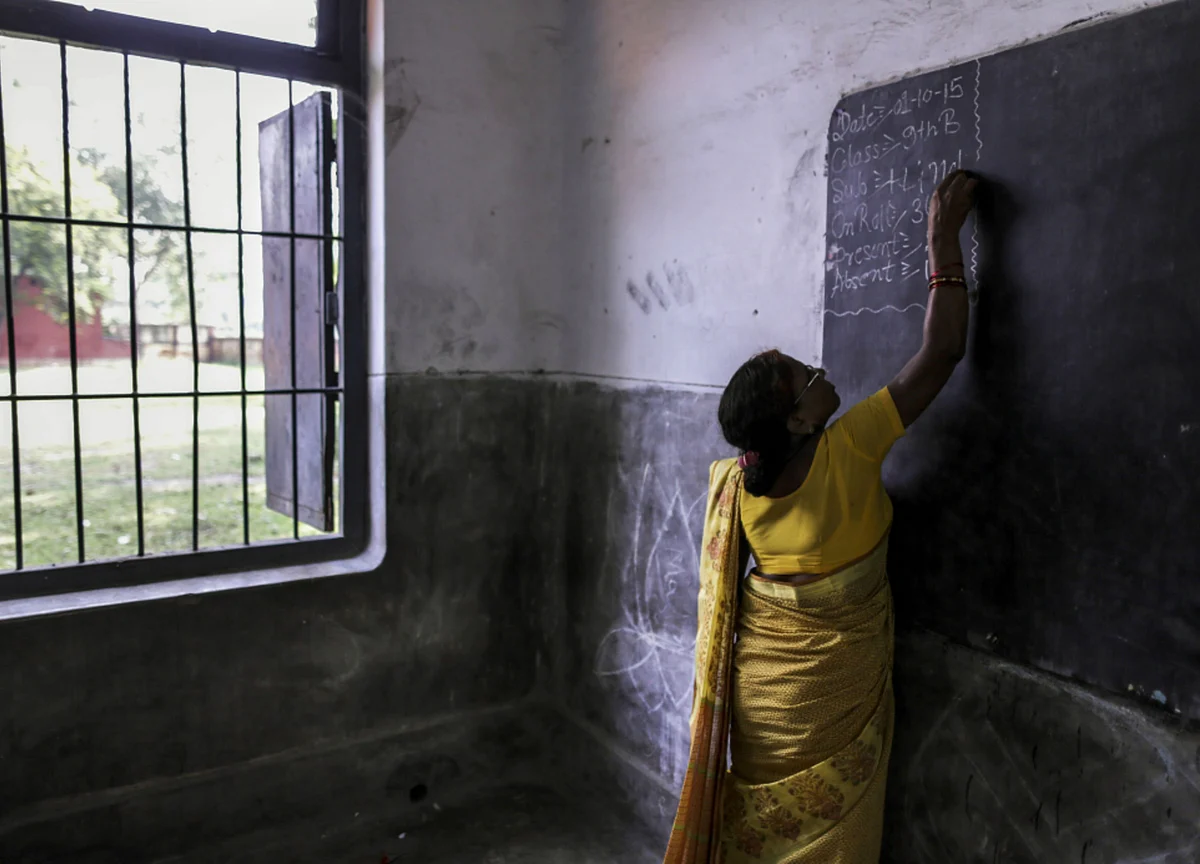 India’s Poor Risk Falling Through the Gaps as Schools Go Digital