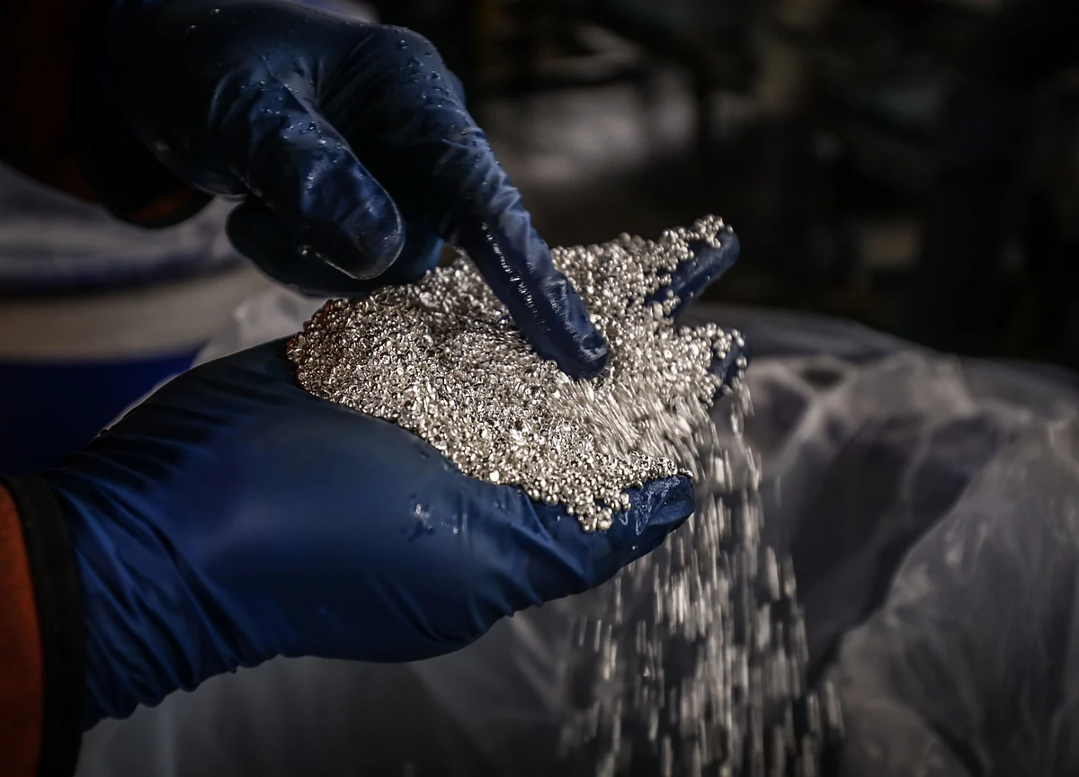 Silver Loses Shine in Top Buyer as Prices Rocket to Record High