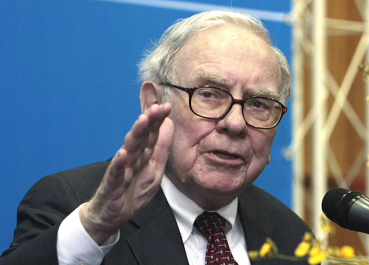 Warren Buffett’s Favorite Valuation Metric Is Ringing an Alarm