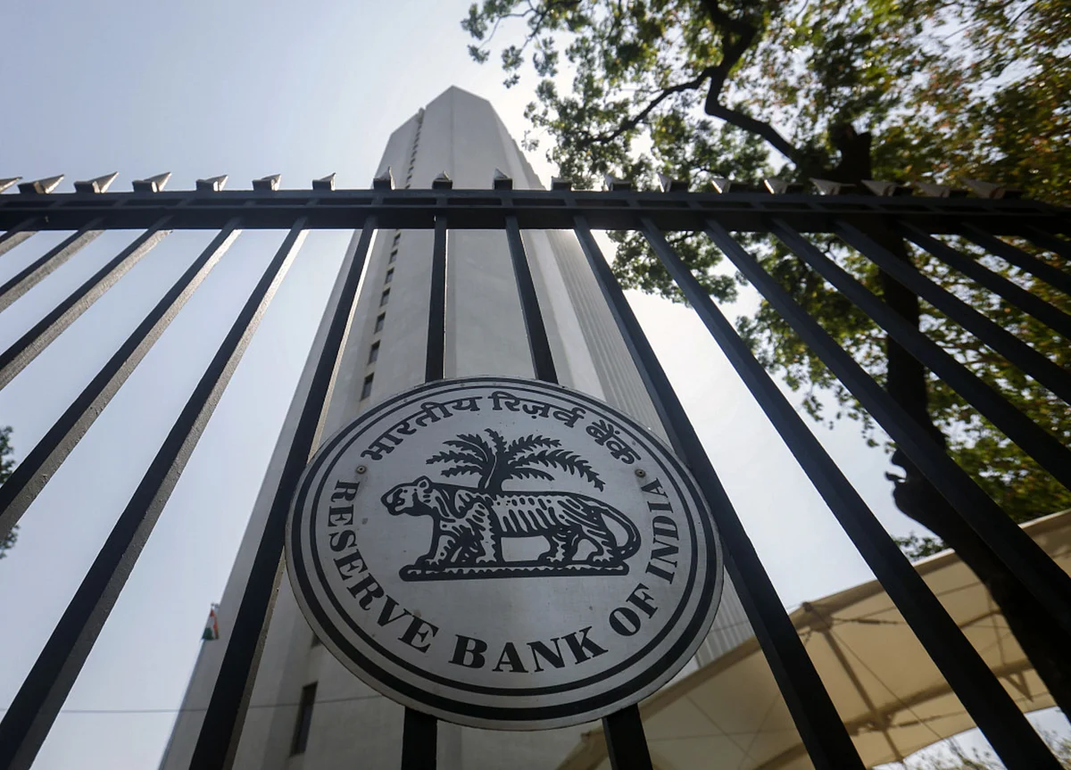 RBI Buys So Many U.S. Dollars That It Ends Up Supporting Debt Market