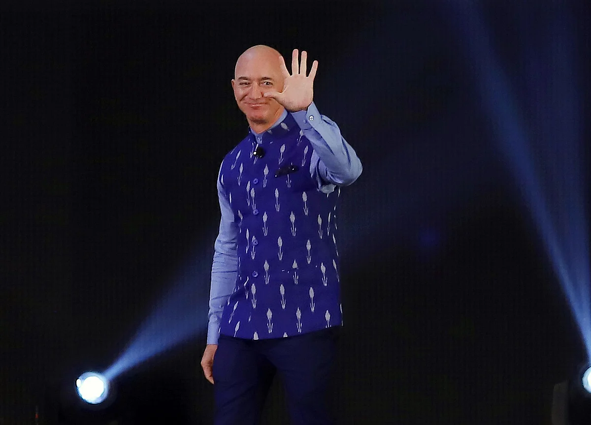 Jeff Bezos’s Wealth Soars to $171.6 Billion to Top Pre-Divorce Record