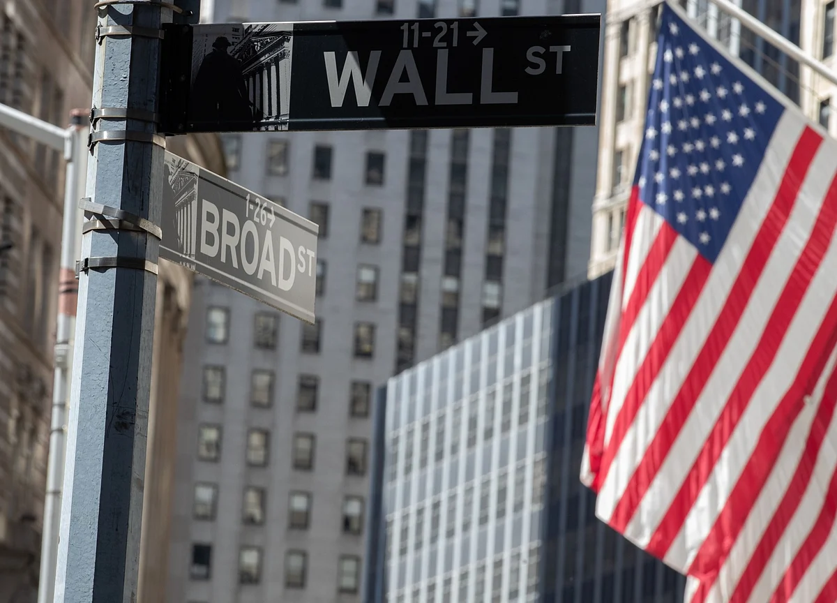 Fallen Hedge Fund’s Head Among Investors Getting PPP Relief