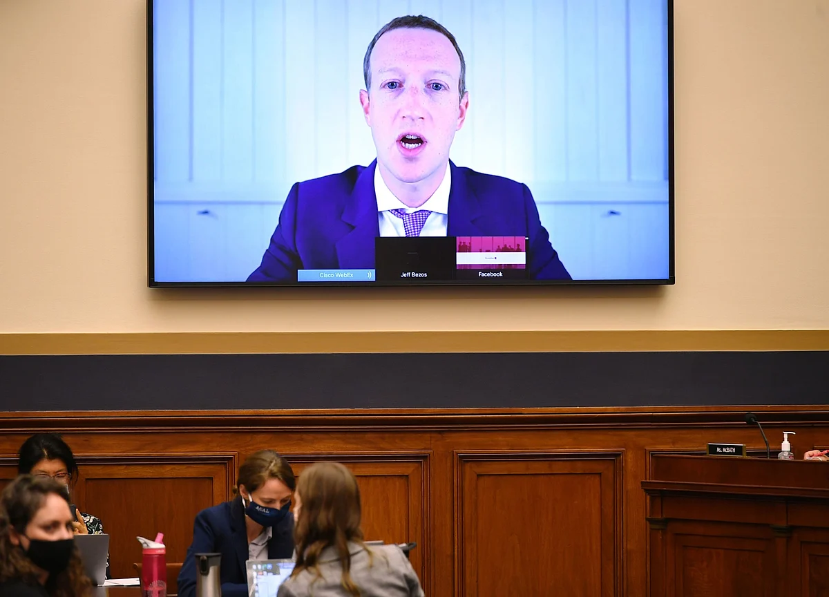 Zuckerberg Goes Off-Script, Blasts Apple and Google in Testimony