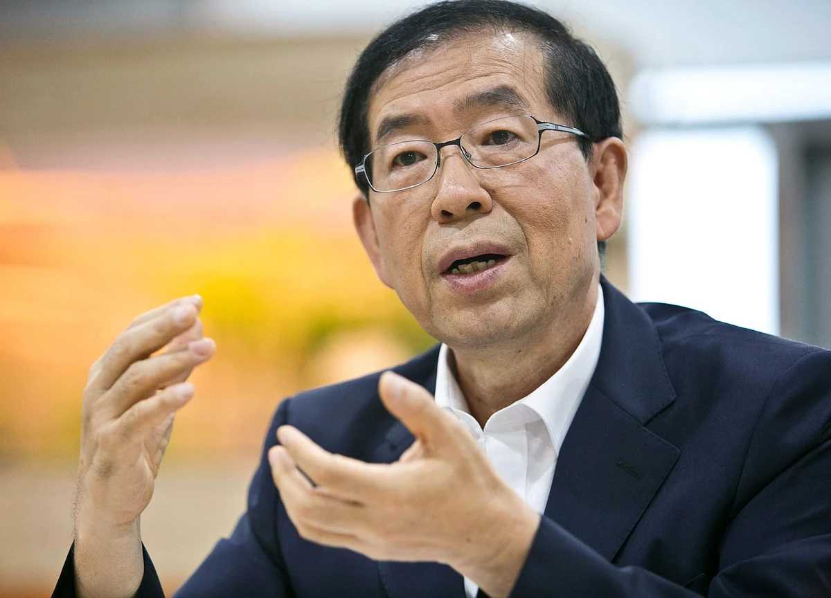 Seoul’s Missing Mayor Park Found Dead After Massive Search