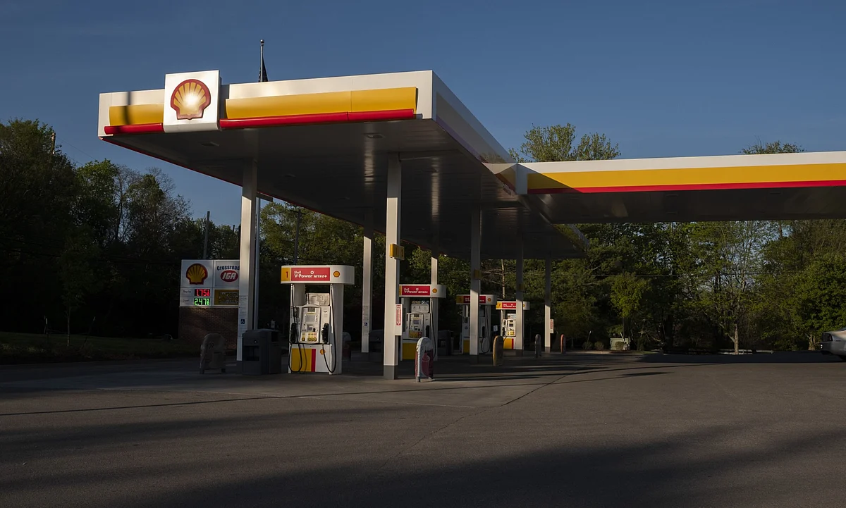 Oil Trading Bonanza Saves the Quarter for Shell and Total
