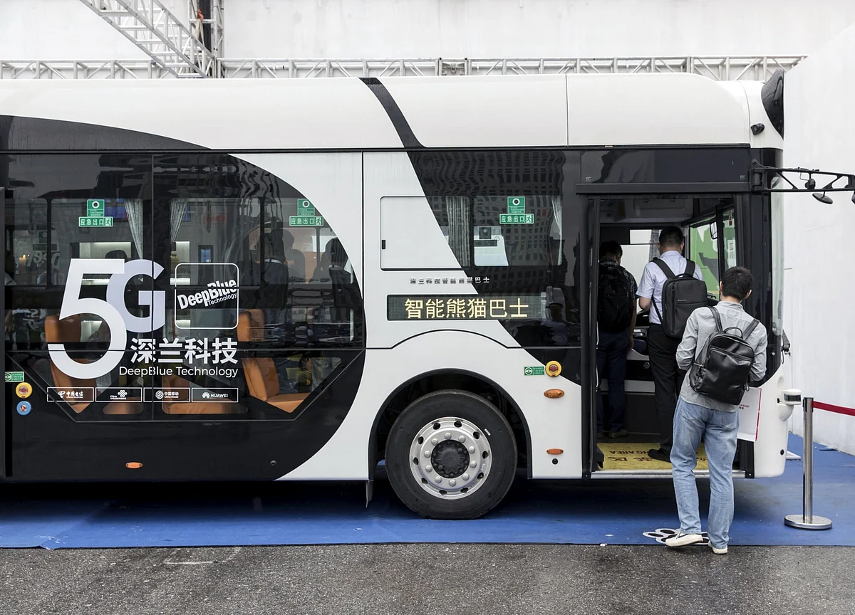 China Is Winning the Trillion-Dollar 5G War