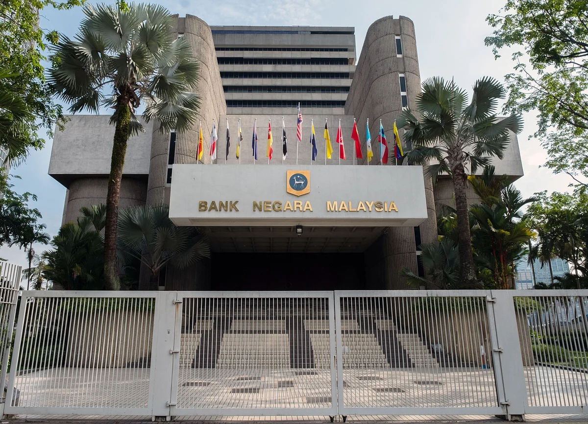 Malaysia Set to Cut Key Rate to Record Low: Decision Guide