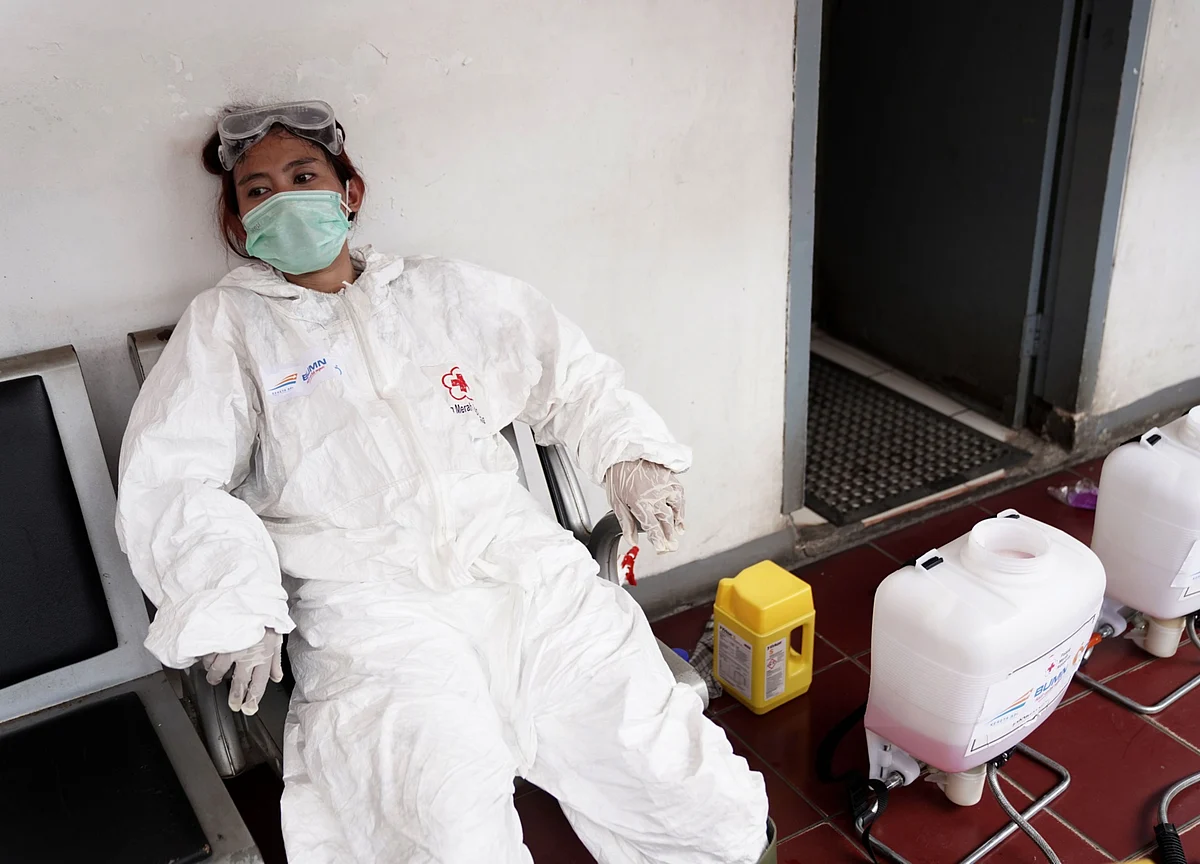 Theft of Corpses Adds to Indonesia’s Coronavirus Challenges