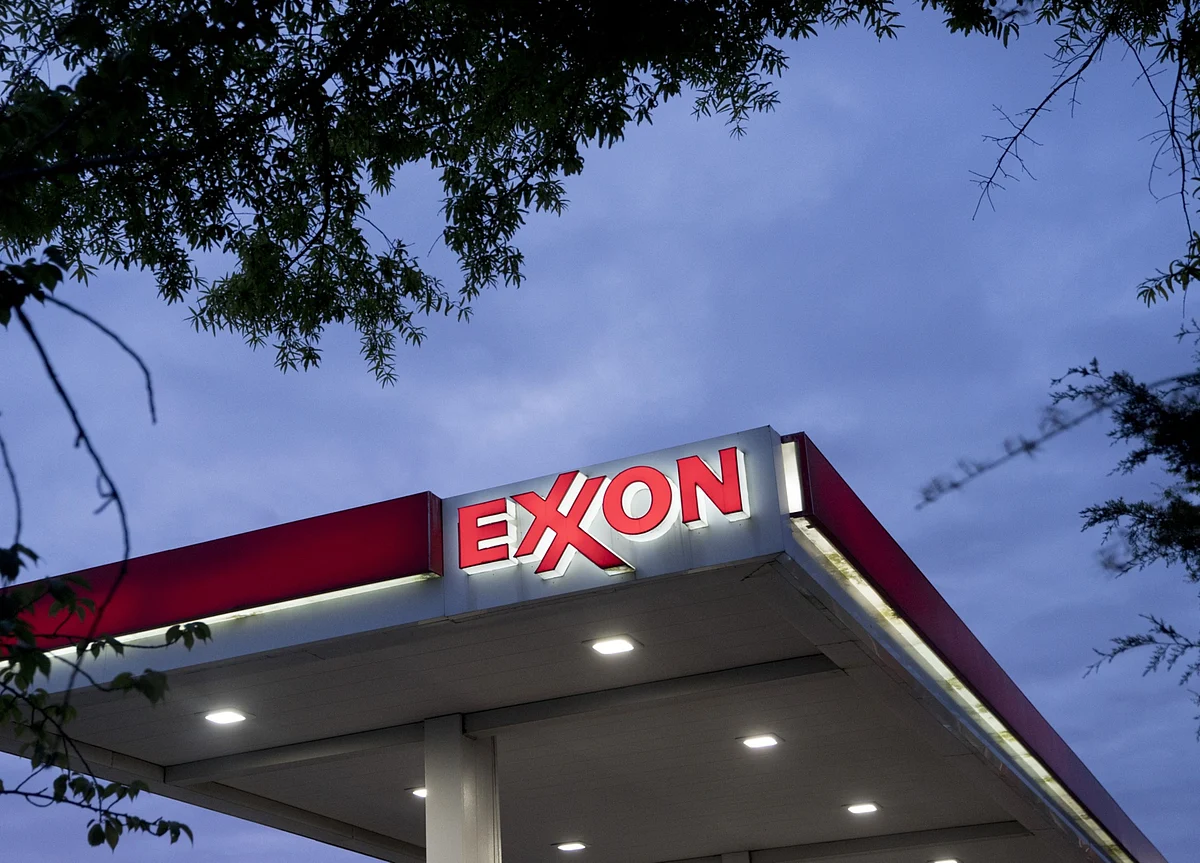 Exxon, Chevron Earnings Gutted by Virus-Driven Oil Demand Slump