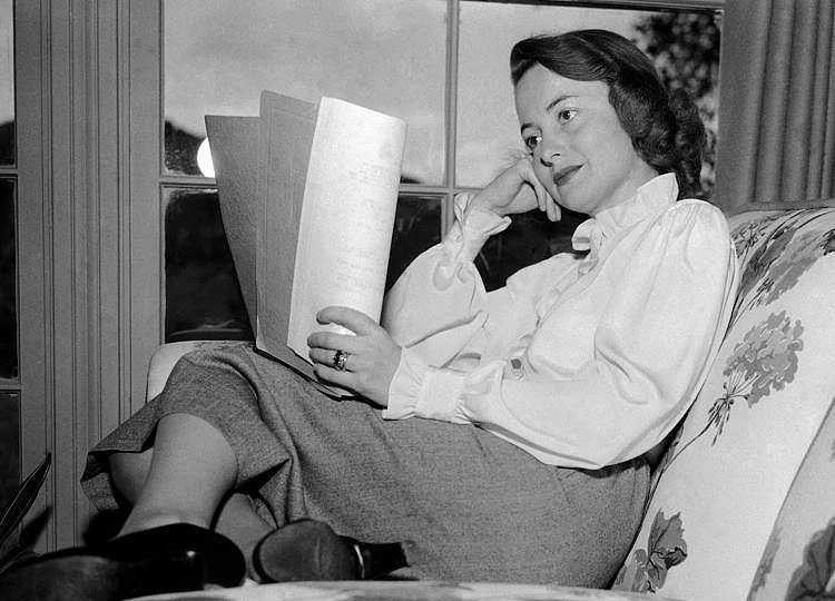 Olivia de Havilland, Star of ‘Gone With the Wind,’ Dies at 104