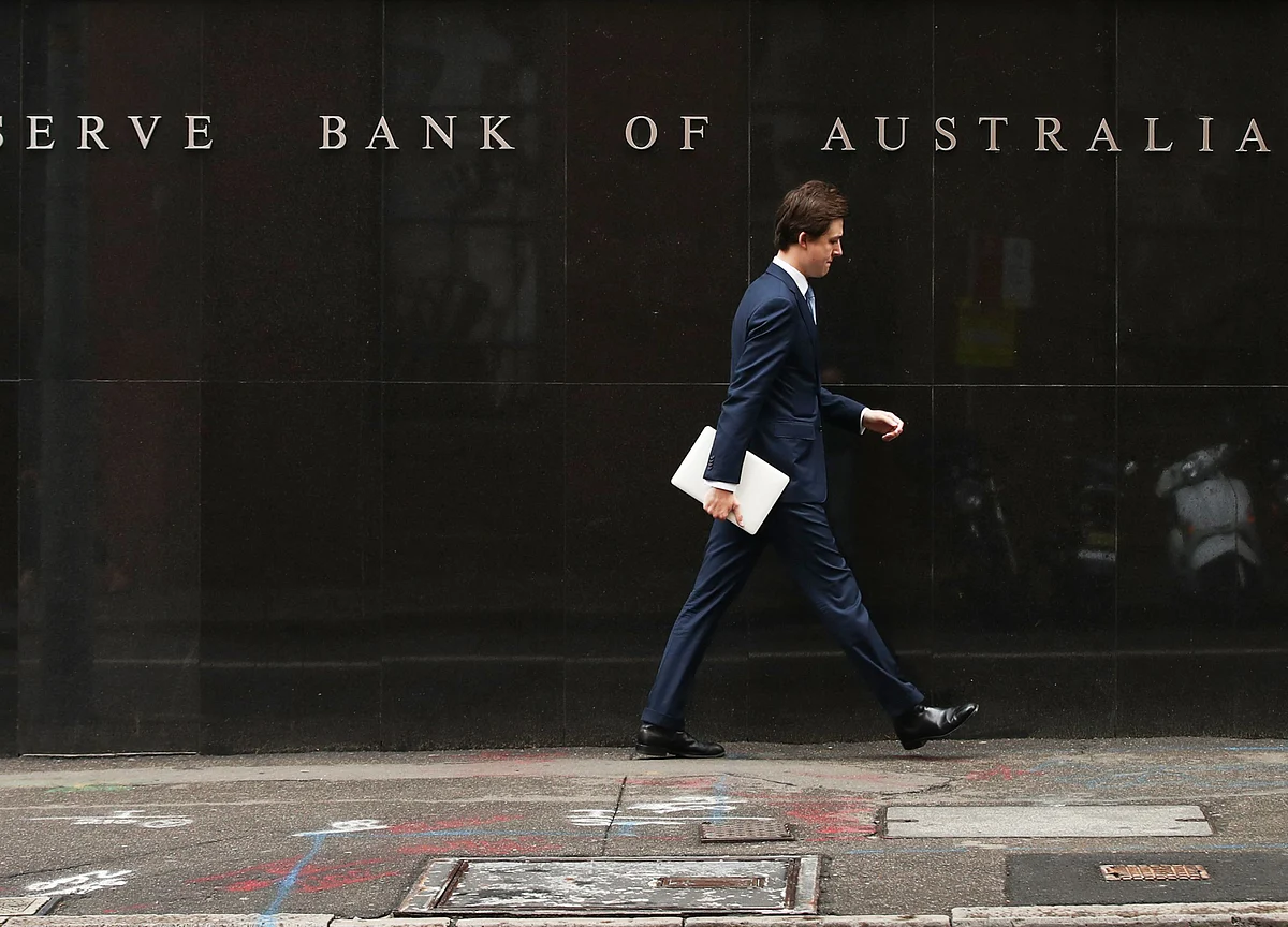 Australia Real Interest Rates Rise in Challenge for Central Bank