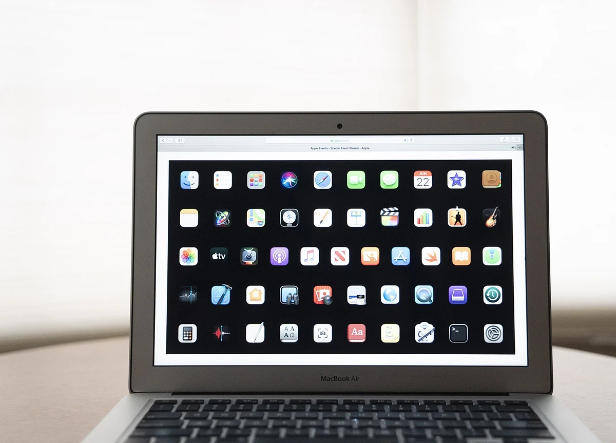 Apple’s Cook Says App Store Opened ‘Gate Wider’ for Developers