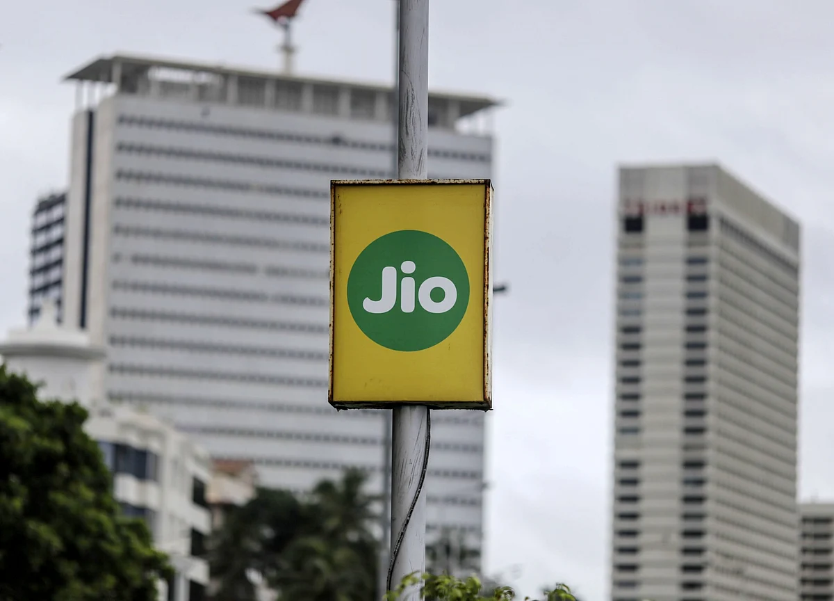 Reliance Jio Q1 Results: Profit, ARPU Rise On The Back Of Tariff Hikes
