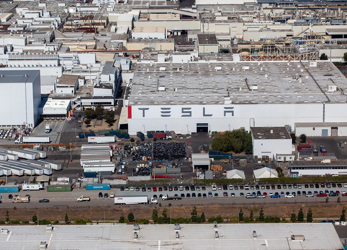 Tesla’s Texas Plant Deal Advances With County Incentive Approval