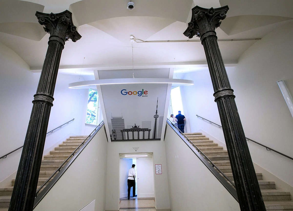 Google Pushes Back U.S. Office Reopening Plan After Virus Surge