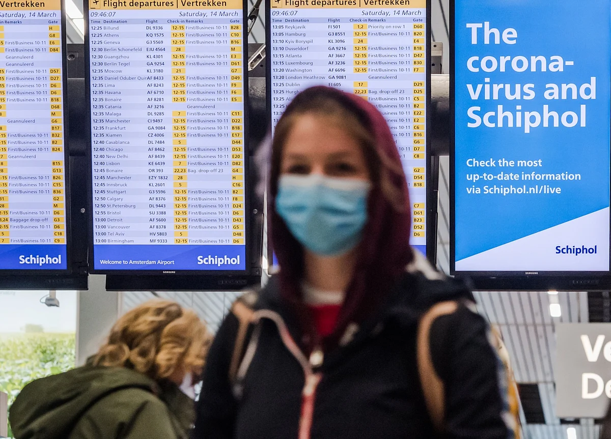 EU May Backtrack Again on Loosening Curb on Foreign Visitors