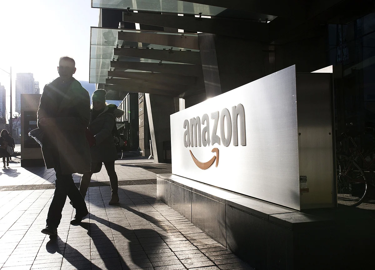 Amazon Rally Pushes Market Value $30 Billion Beyond Microsoft