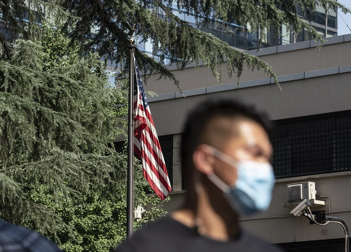 Beijing Takes Over U.S. Chengdu Consulate After Forced Closure