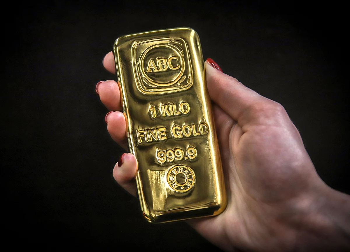 Gold’s ‘Freight Train’ Rally Continues With Sights Set on Record