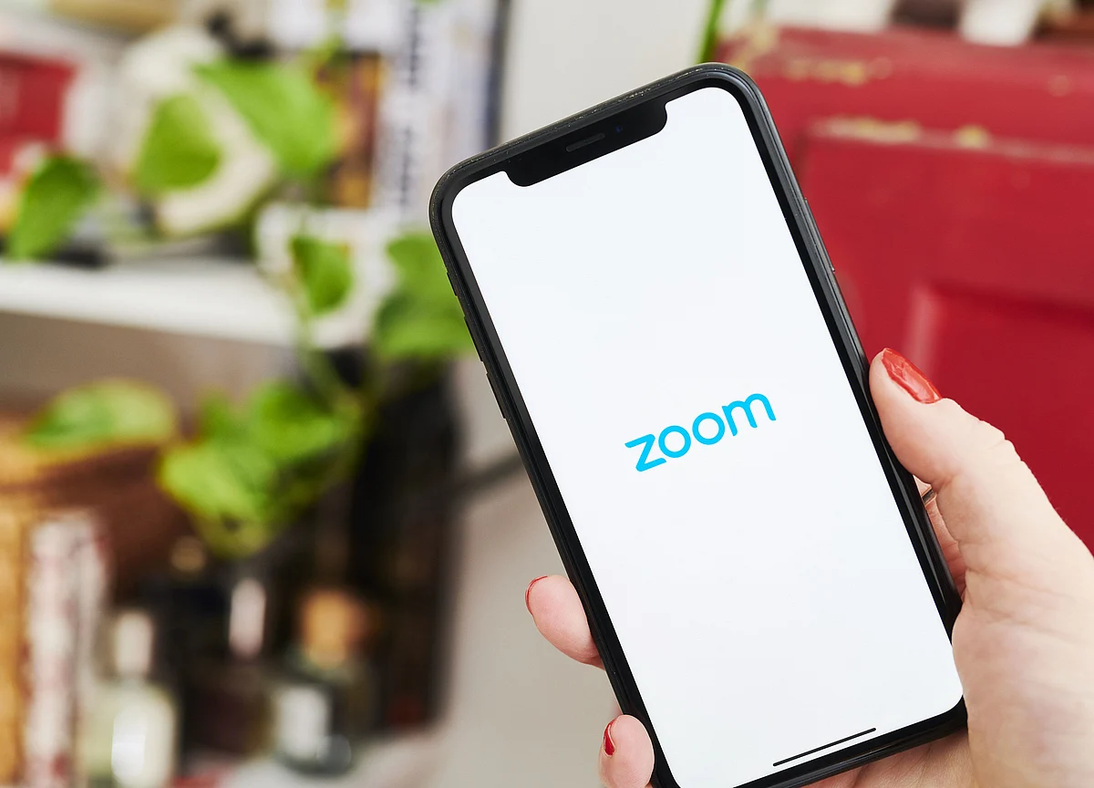 Zoom Crash Leaves Students, Businesses Scrambling on Crucial Day
