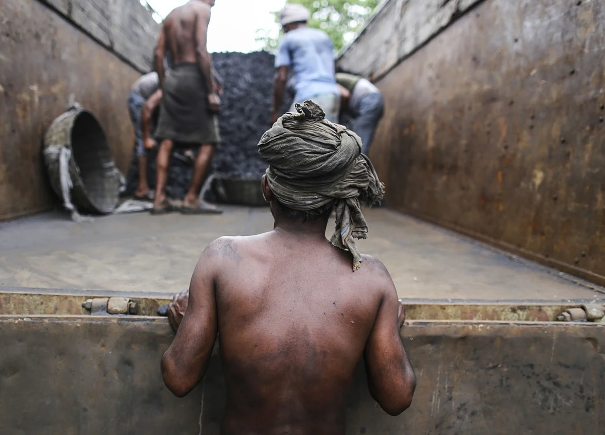 India’s Biggest Bank Plans Coal-Loan Policy Before Key Auctions