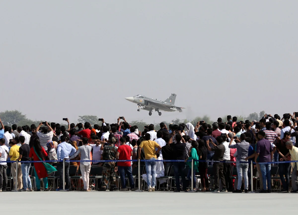 India to Sell Stake Worth $680 Million in Fighter Jet Maker