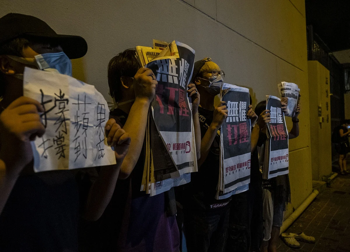 Hong Kong Denies Work Visa to Journalist, News Site Says