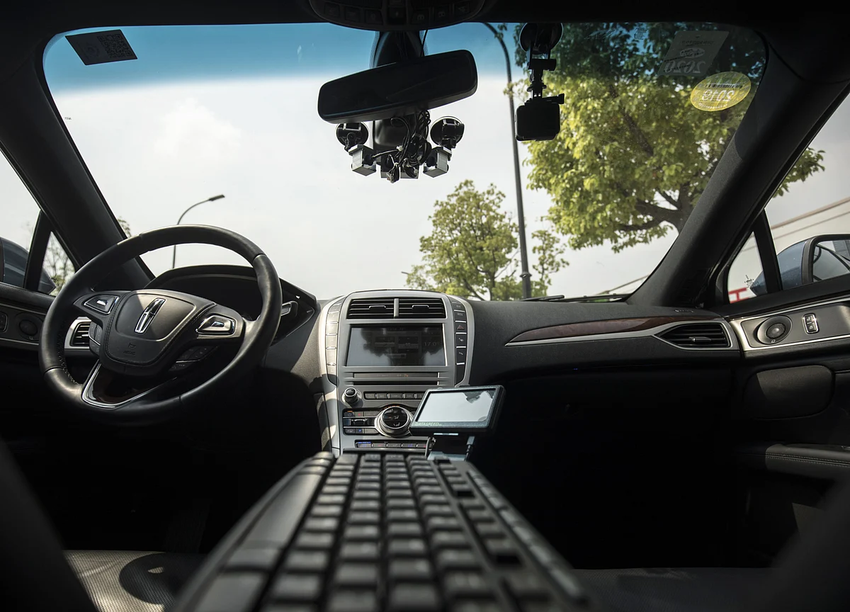 Self-Driving Shuttles Try Virus-Killing UV Rays to Assure Riders