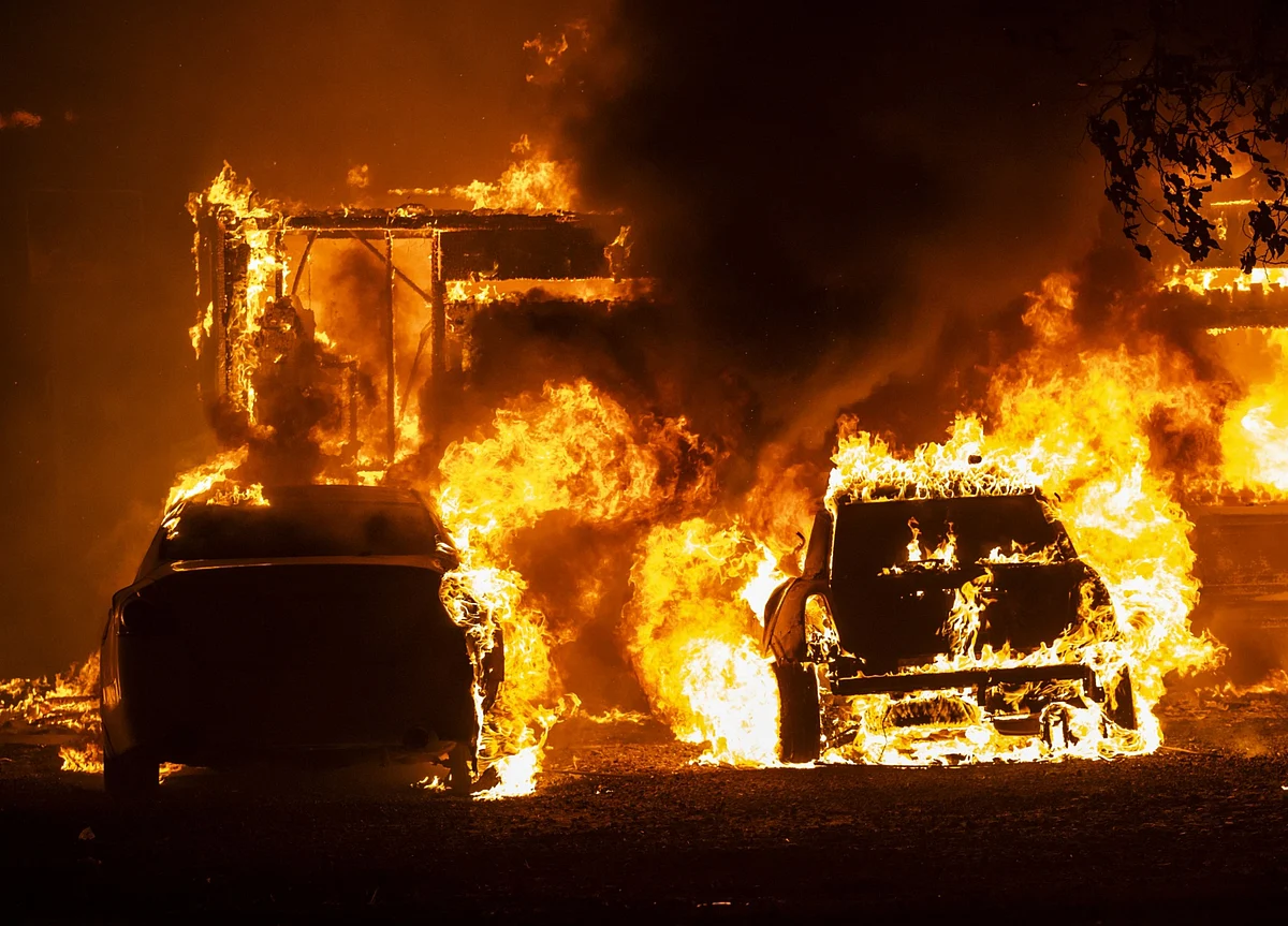 San Francisco Virus Refugees Return From Napa as Wildfires Rage