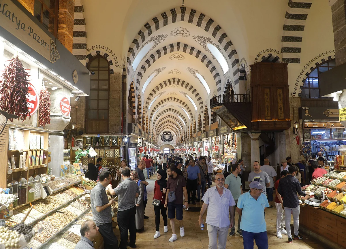 Turkish Economy Sees Payoff From Stimulus That Destabilized Lira