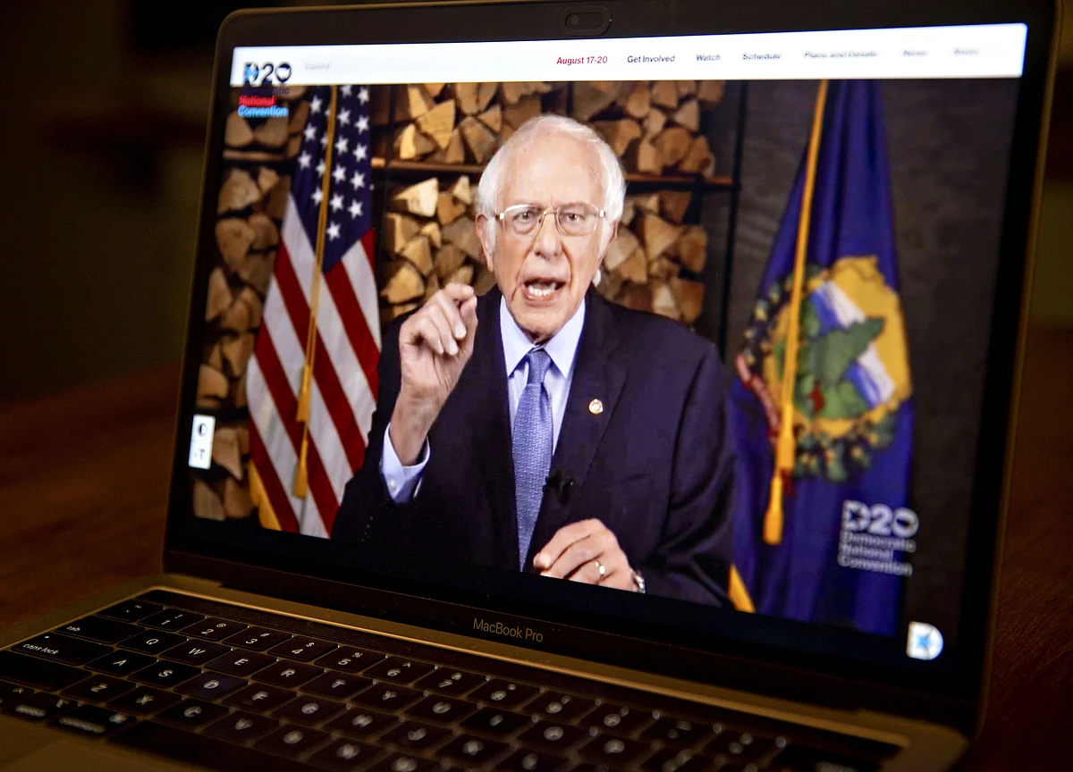 Bernie Sanders Sets Aside Firebrand Role for Rare Turn as Party Unifier