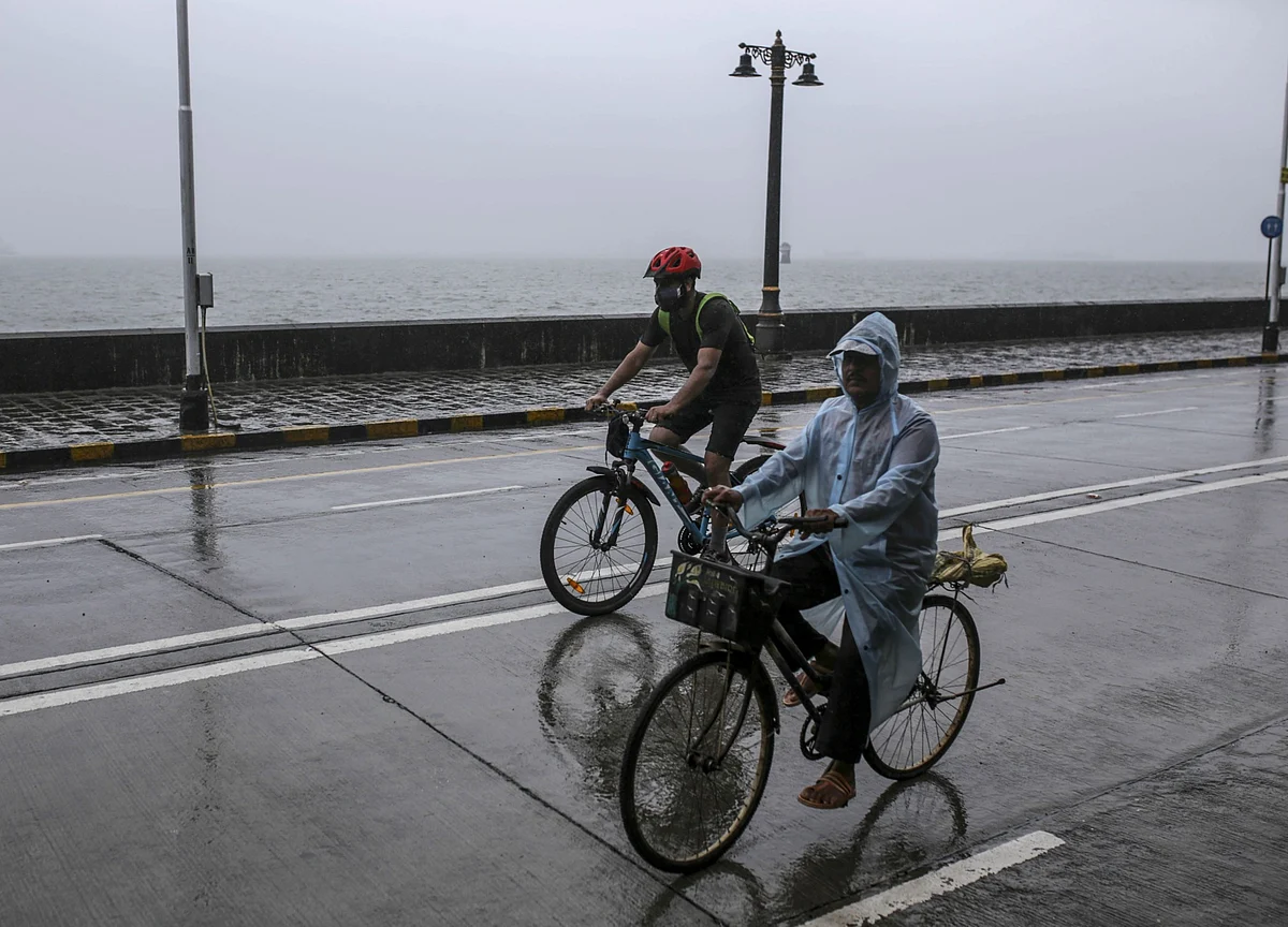 Extreme Rains To Continue In Mumbai, Adjoining Areas Till Thursday Morning