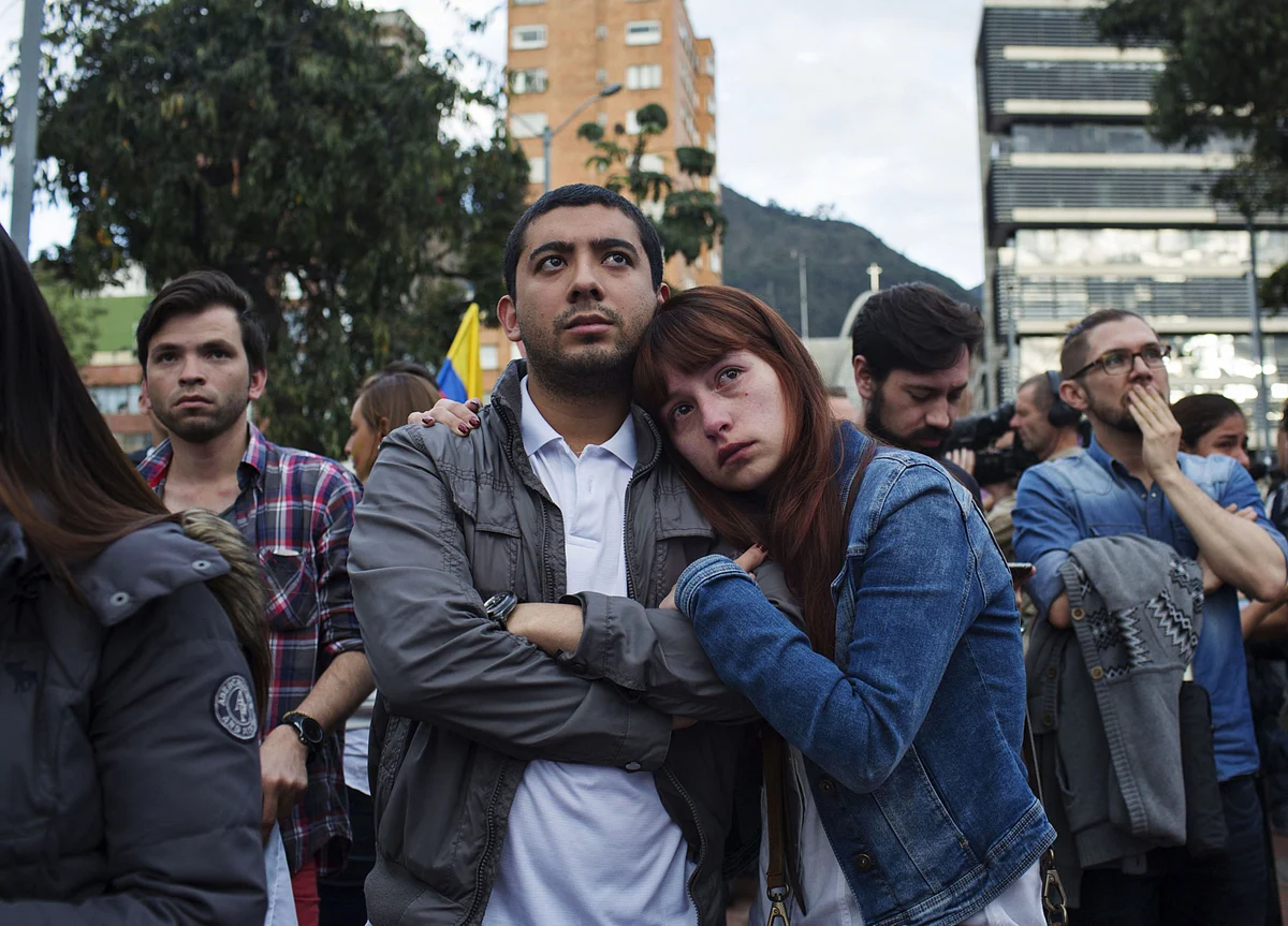 Colombian Anti-Police Riots Spread in Second Night of Chaos