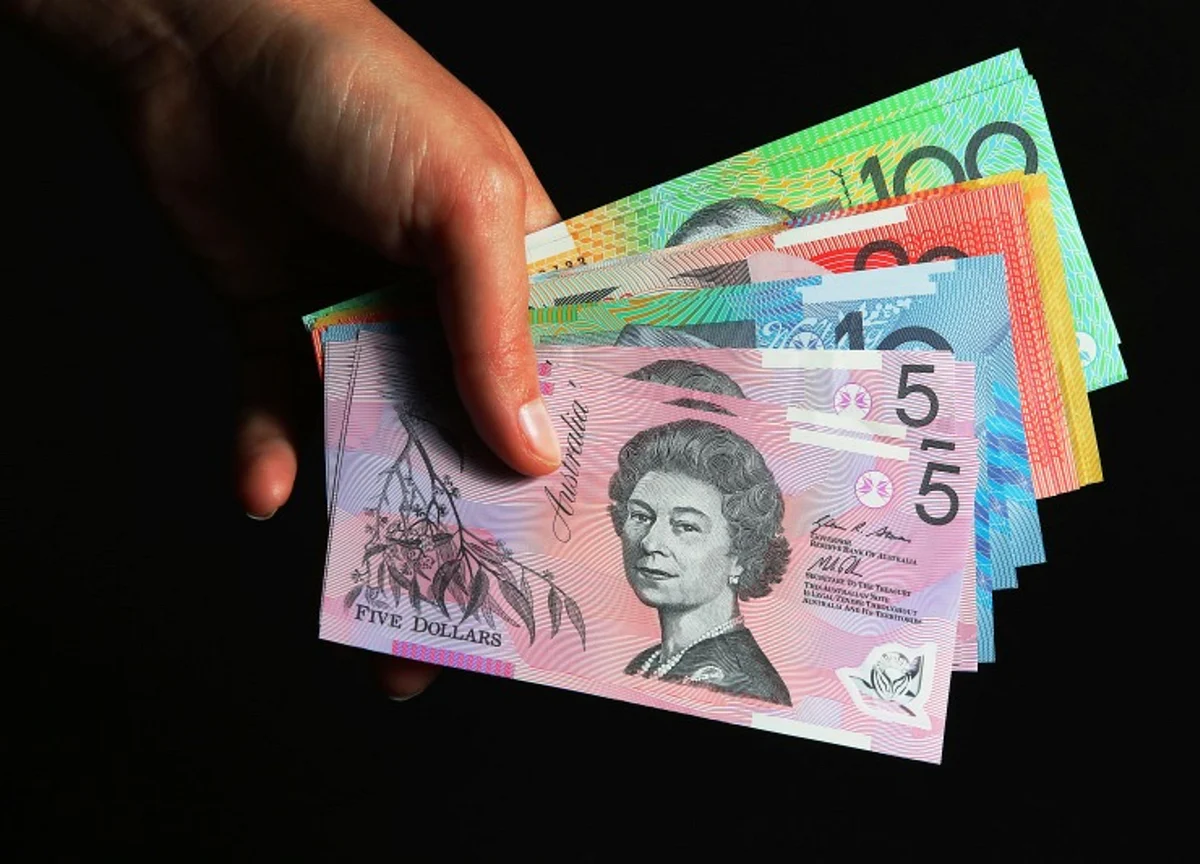 Aussie Rally Against Kiwi Builds on Negative Rates Divide