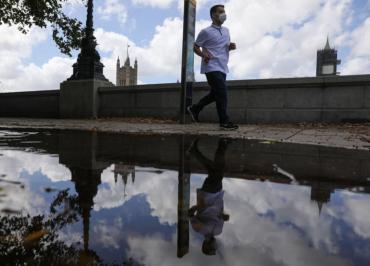 U.K. Warns Covid-19 May Be Spreading as Birmingham Put on Alert