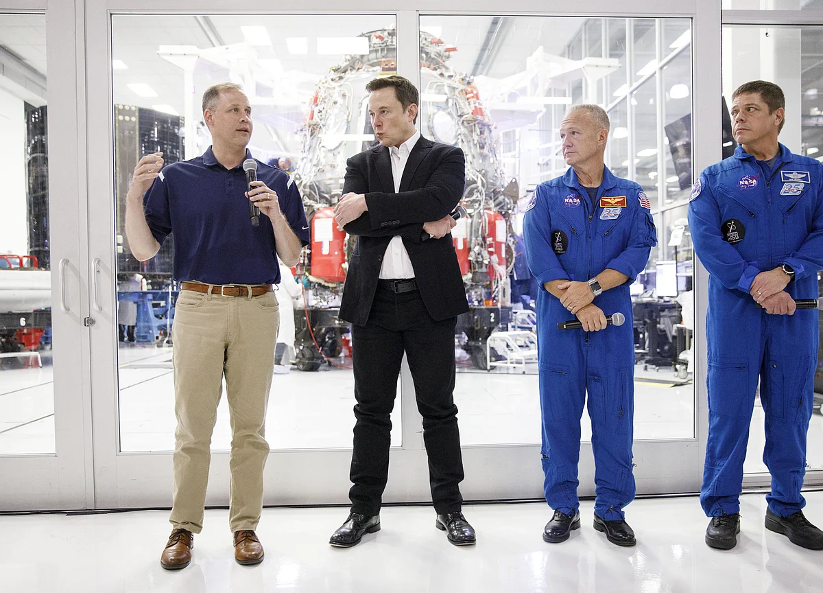 SpaceX Brings NASA Astronauts Home in Milestone Test Flight