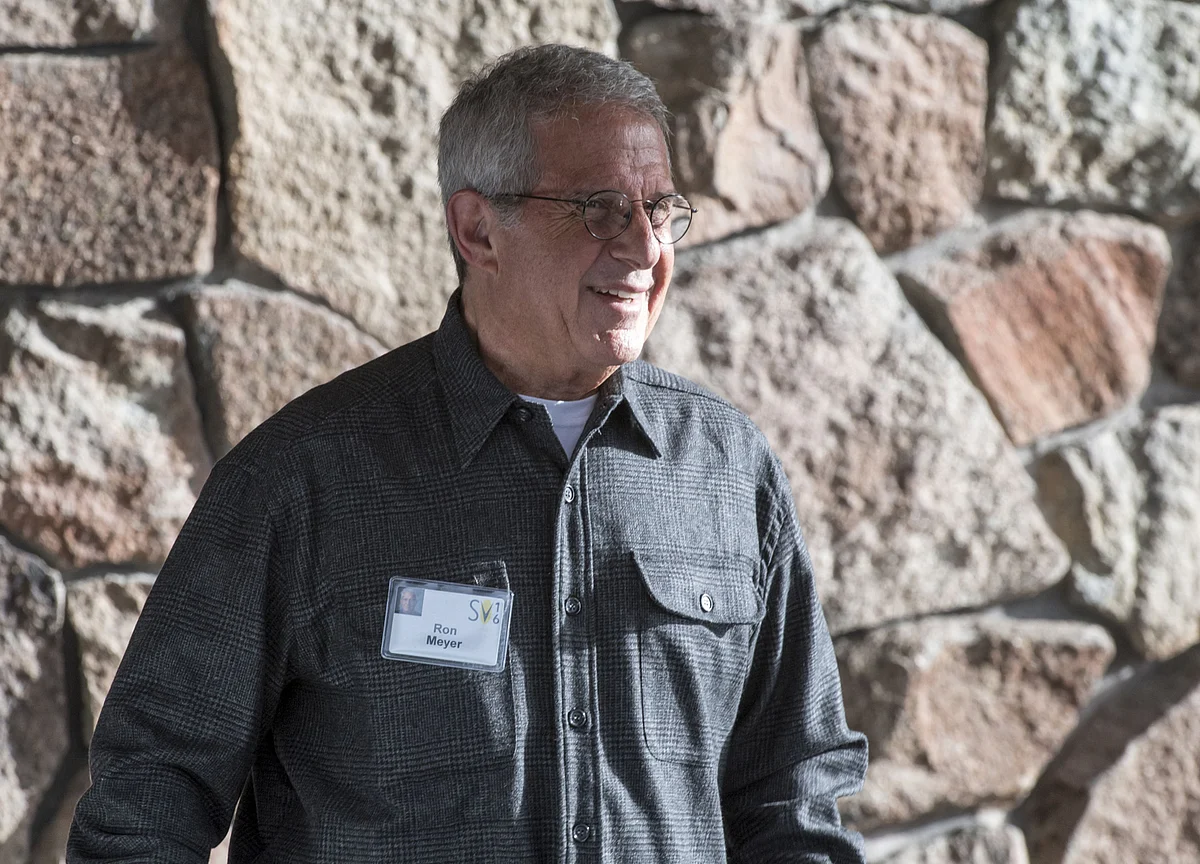 NBC Executive Ron Meyer Steps Down After Disclosing Affair