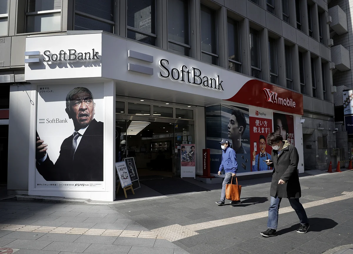 SoftBank Group to Sell $12.5 Billion of Wireless Unit Stock